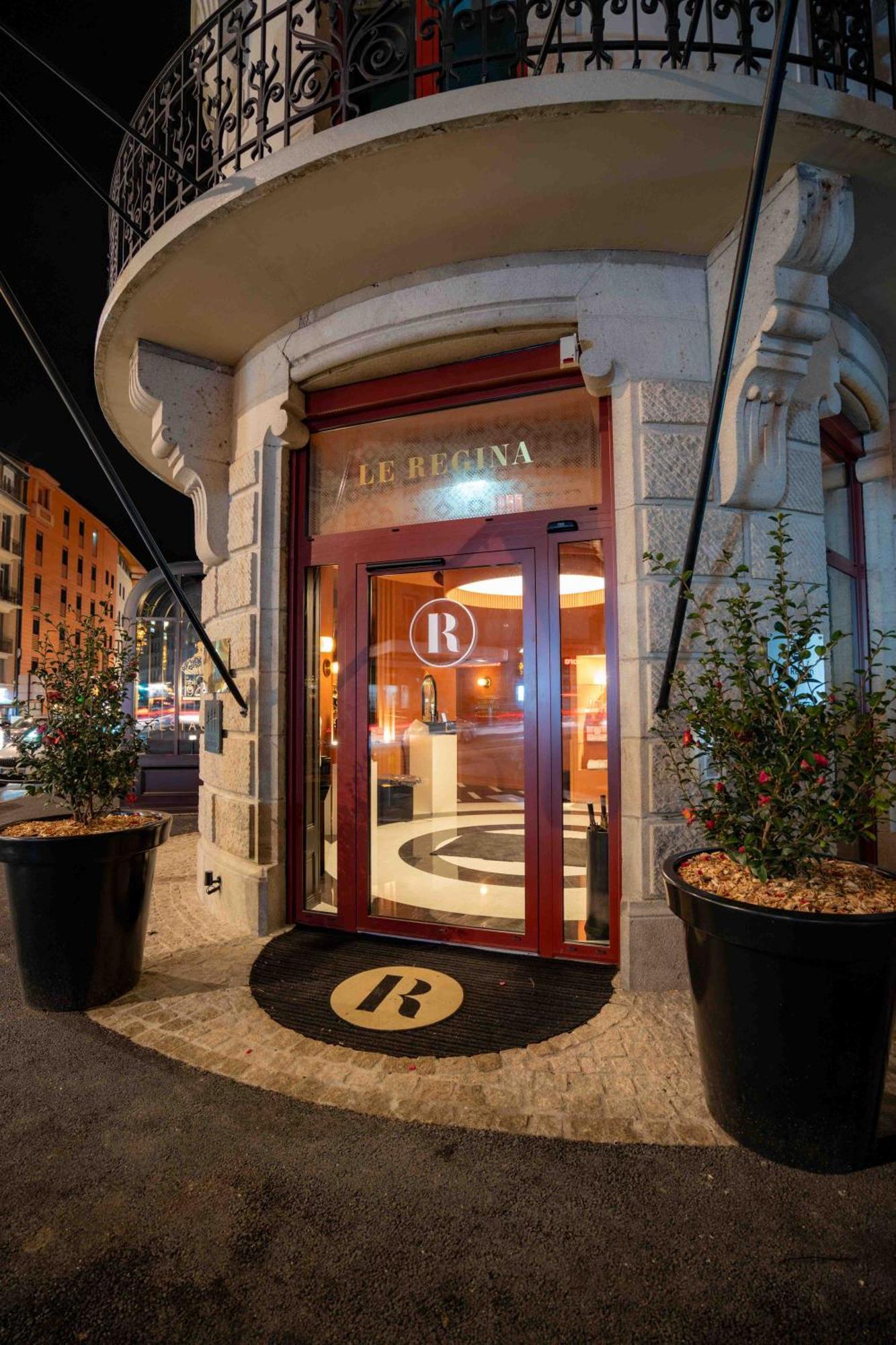 Hotel Et Restaurant Le Regina Le Puy-en-Velay Exteriör bild