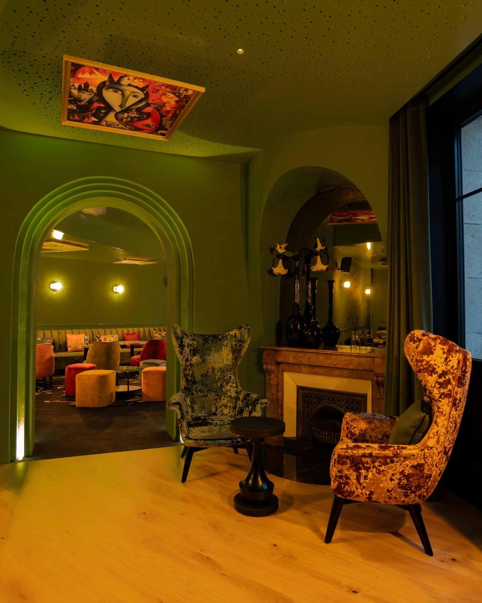 Hotel Et Restaurant Le Regina Le Puy-en-Velay Exteriör bild